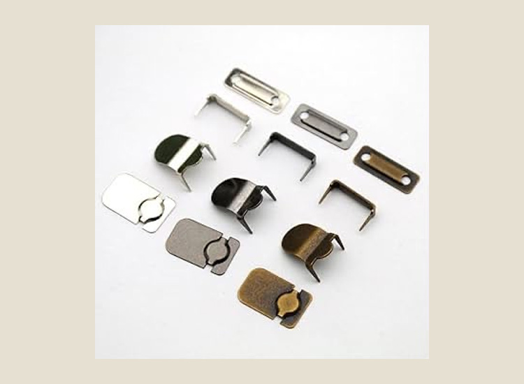 Hook and Eye, Hook and Bar 06